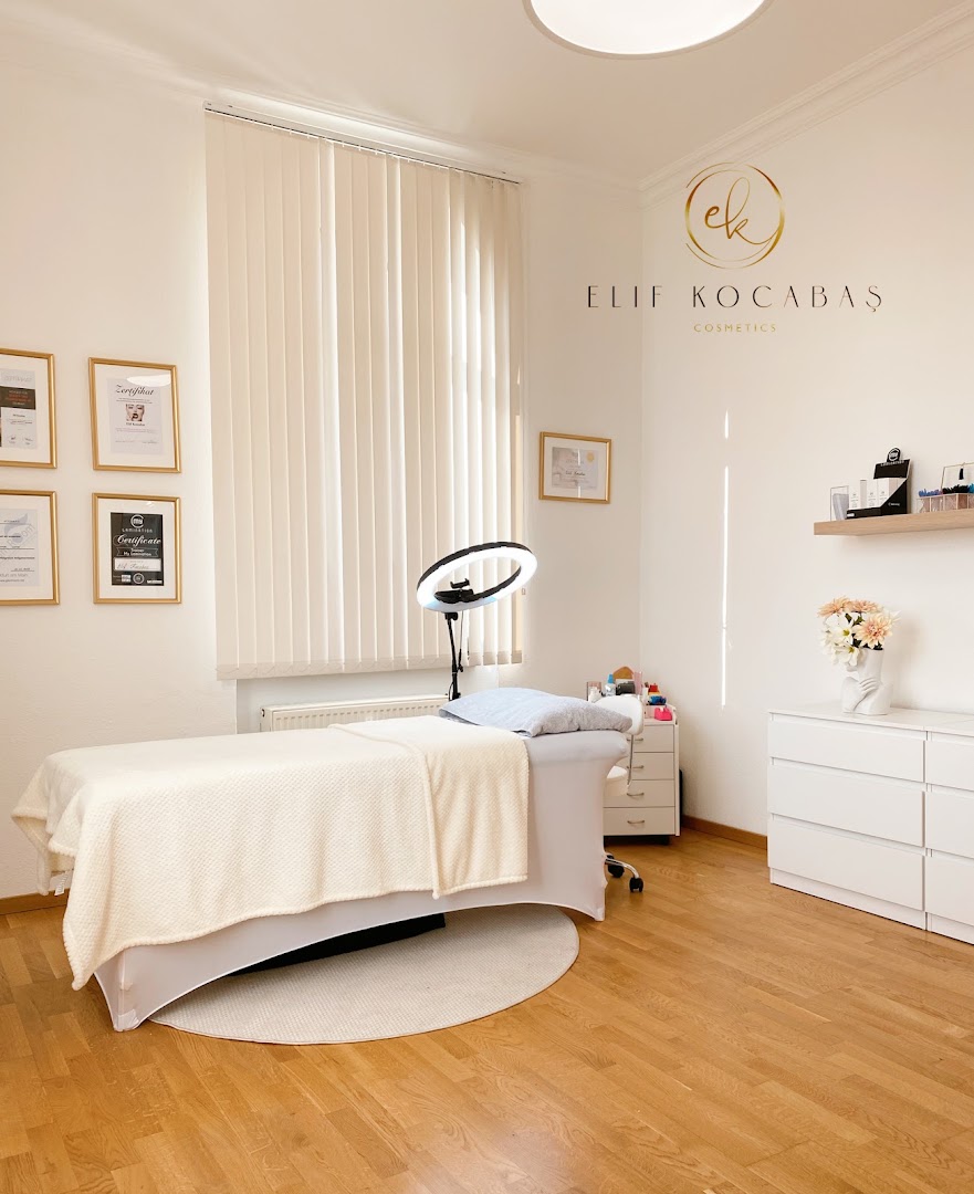 Elif Kocabas EK Cosmetics · Fotos 8